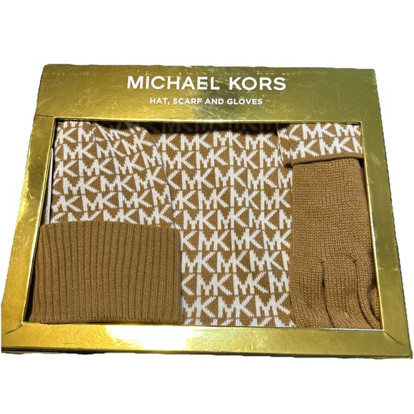 Michael Kors Knit 3 Pieces Authentic Set Hat Scarf Gloves Tan White NEW SET - Picture 1 of 4